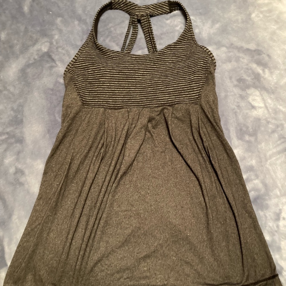 Lululemon Power Technique Size 6 Dark Gray Stripped Tank